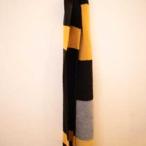 Bee scarf